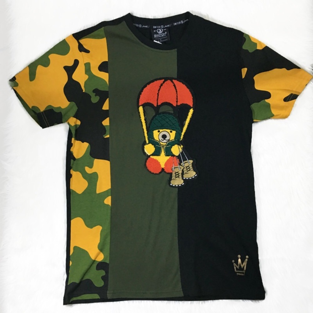 Men’s “Parachuting Bear 🐻” T-Shirt. Size L.